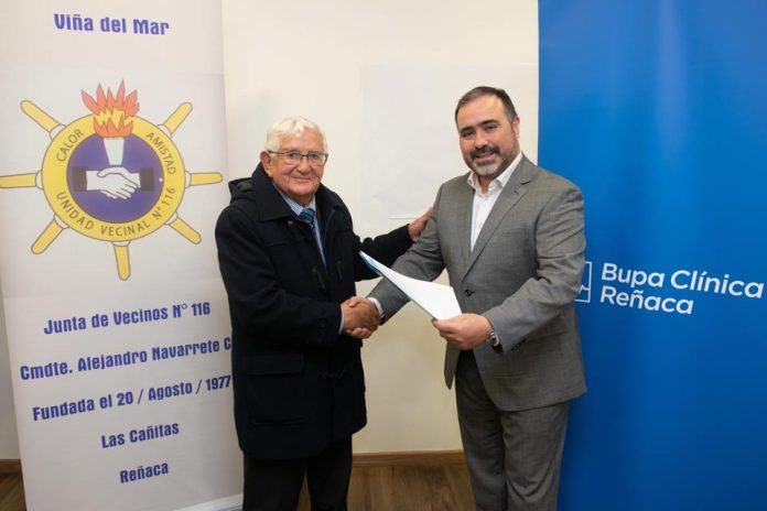 Clínica Bupa Reñaca y Junta de Vecinos Comandante Alejandro Navarrete firman convenio en beneficio de la comunidad Clínica Bupa Reñaca y Junta de Vecinos Comandante Alejandro Navarrete firman convenio en beneficio de la comunidad