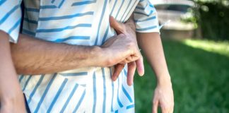 Experto UCSC entrega guía para aplicar maniobra Heimlich tras emergencia de influencer penquista