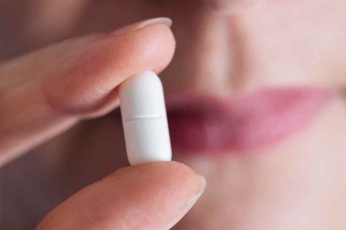 Ibuprofeno: Riesgos y efectos secundarios de su uso frecuente o sin supervisión médica