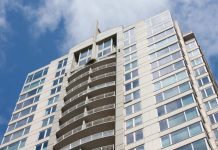 Ley Valentín impulsa revisión de normas para proteger la infancia en viviendas en altura Ley Valentín impulsa revisión de normas para proteger la infancia en viviendas en altura