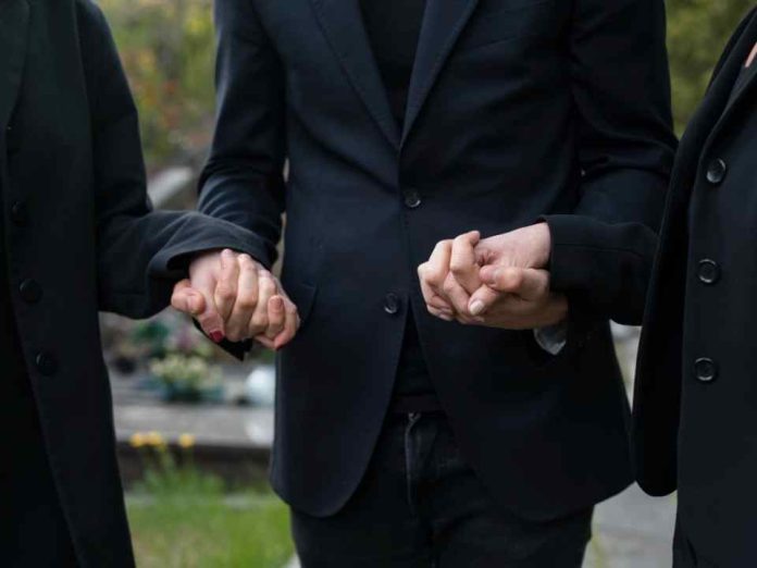 Cremación en Chile Lo que debes saber si la estás evaluando para ti o un ser  querido   Cremación en Chile: Lo que debes saber si la estás evaluando para ti o un ser  querido