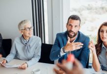 Cuatro generaciones en la fuerza laboral; ¿cómo lidiar con estas diferencias