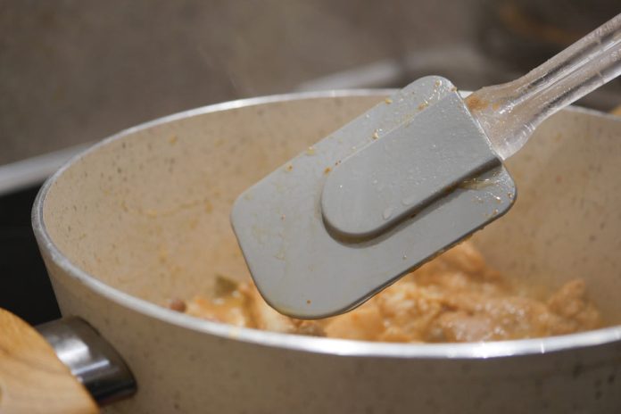 Estos son los utensilios de cocina que parecen inocuos Estos son los utensilios de cocina que parecen inocuos