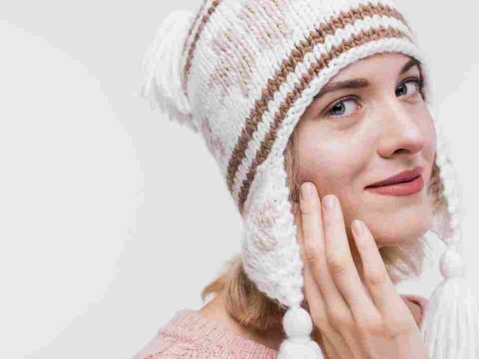 Frío, capas y calefacción: los enemigos silenciosos de la salud de tu piel en invierno