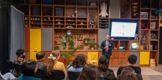 Fundación Mustakis impulsa jornada de bienestar emocional junto al Dr. Simón Guendelman