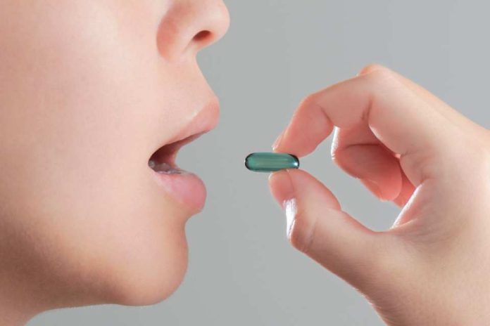 Académico de la UCSC alerta sobre efectos adversos del consumo excesivo de vitamina D Académico de la UCSC alerta sobre efectos adversos del consumo excesivo de vitamina D