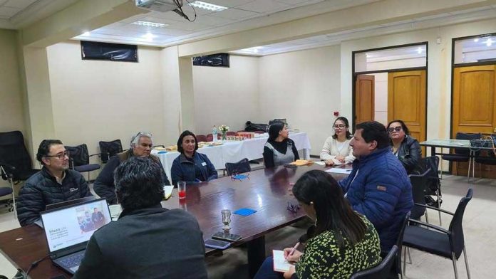 Caminatas por la salud cumplen cinco años impulsando la vida activa de los adultos mayores en La Florida