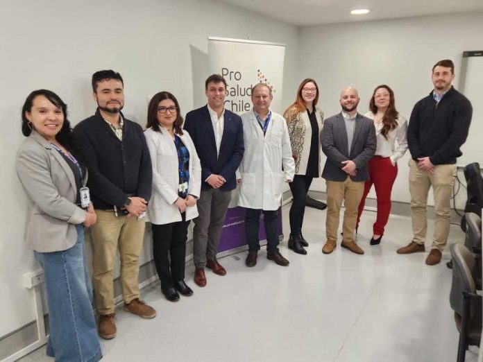 Hospital de La Florida inicia innovador piloto para digitalizar la entrega de medicamentos a domicilio 