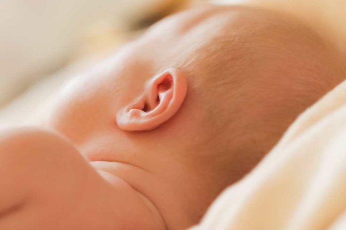 Maluma detiene concierto en México por bebé en el público expertos advierten riesgos de exponer a recién nacidos a altos niveles de ruido Maluma detiene concierto en México por bebé en el público expertos advierten riesgos de exponer a recién nacidos a altos niveles de ruido