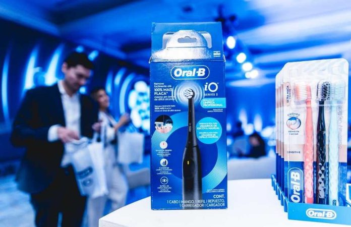 Nueva tecnología que transforma la limpieza dental en Chile Nueva tecnología que transforma la limpieza dental en Chile