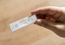 Nuevo test casero detecta COVID-19 o influenza en solo 15 minutos Nuevo test casero detecta COVID-19 o influenza en solo 15 minutos
