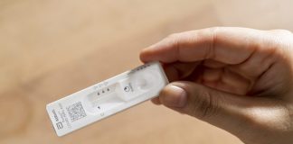 Nuevo test casero detecta COVID-19 o influenza en solo 15 minutos