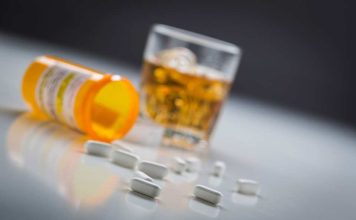 Estos son los fármacos más peligrosos de mezclar con alcohol en estas Fiestas Patrias Estos son los fármacos más peligrosos de mezclar con alcohol en estas Fiestas Patrias