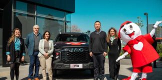 Gildemeister y JAC renuevan su compromiso con la inclusión entregando nueva flota de automóviles a Teletón
