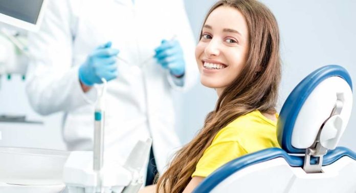 La importancia de cuidar las encías para prevenir enfermedades cardiovasculares