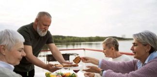Recomendaciones de alimentación para personas mayores en Fiestas Patrias