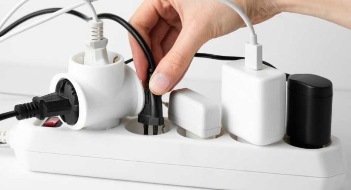 Seguridad eléctrica en el hogar ¿Cuál es el correcto uso de los alargadores