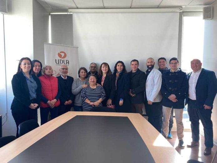 UDLA y ONG Vivir Consentidos firman convenio para impulsar investigación en envejecimiento activo UDLA y ONG Vivir Consentidos firman convenio para impulsar investigación en envejecimiento activo