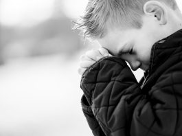 Cómo aprovechar esta conmemoración para ayudar a niños y jóvenes a transformar el miedo a la muerte en aprendizaje emocional