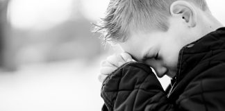 Cómo aprovechar esta conmemoración para ayudar a niños y jóvenes a transformar el miedo a la muerte en aprendizaje emocional