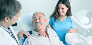 Brechas en acceso y prevención alejan a Chile de la meta 20-80 en salud bucal