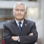 Dr. Enrique Paris asume la presidencia honoraria de ExpoSalud 2025 El destacado médico liderará la principal feria de salud en Chile, aportando su vasta experiencia en gestión sanitaria y políticas públicas