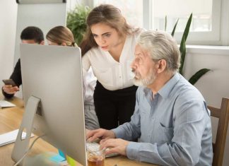 El talento no tiene edad: cómo los mayores de 60 pueden impulsar la productividad en las empresas chilenas