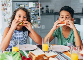 Especialista entrega claves para una alimentación a base de proteínas que favorezca el crecimiento y desarrollo infantil