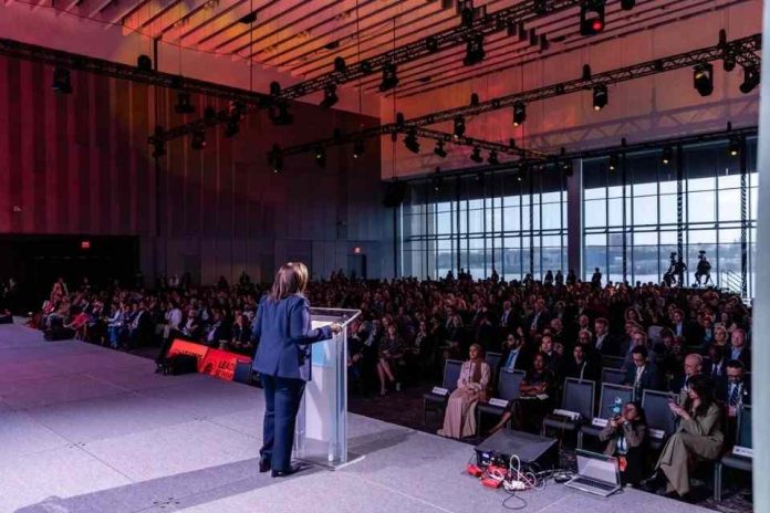 Estudio sobre CEOs, elaborado conjuntamente por Pacto Global de las Naciones Unidas y Accenture,. CEO Study 2025: 88% asegura que la sostenibilidad es más crucial que nunca, pero solo la mitad se atreve a hablar de sus logros Estudio sobre CEOs, elaborado conjuntamente por Pacto Global de las Naciones Unidas y Accenture,. CEO Study 2025: 88% asegura que la sostenibilidad es más crucial que nunca, pero solo la mitad se atreve a hablar de sus logros