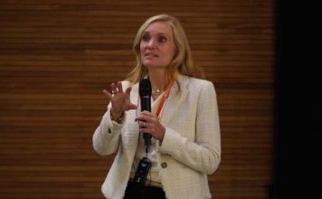 Laura Murray, experta en salud mental: “la educación puede ser el primer puente para acompañar a tiempo” Laura Murray, experta en salud mental “la educación puede ser el primer puente para acompañar a tiempo”