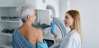 Mes del Cáncer de Mama: Importante alianza que busca proteger oncológica y financieramente a las mujeres y sus familias