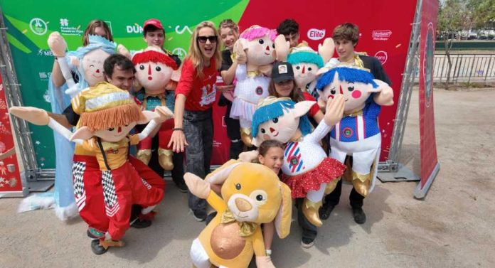 Mi Duende Mágico y Fundación Nuestros Hijos presentan la polera oficial de la II Corrida infantil para niños, niñas y adolescentes con cáncer Mi Duende Mágico y Fundación Nuestros Hijos presentan la polera oficial de la II Corrida infantil para niños, niñas y adolescentes con cáncer