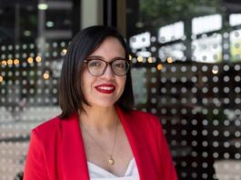 Mitos sobre la primera vez: Experta explica lo que los jóvenes deberían saber