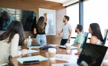 Profesionales chilenos de fonoaudiología se preparan para integrarse al sistema escolar de EE. UU. Profesionales chilenos de fonoaudiología se preparan para integrarse al sistema escolar de EE. UU.