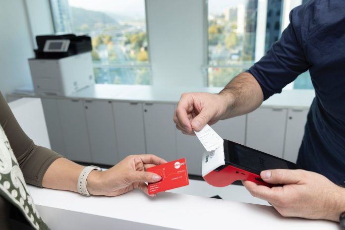 Mayor optimismo entre los trabajadores: más de la mitad espera recibir aguinaldo de navidad en 2025