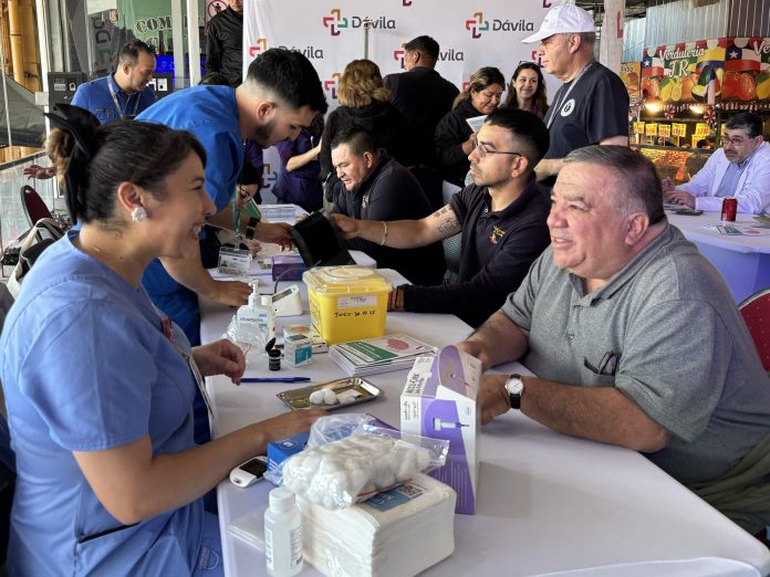 Especialistas de Red Dávila miden factores de riesgo de ACV Especialistas de Red Dávila miden factores de riesgo de ACV en La Vega Central