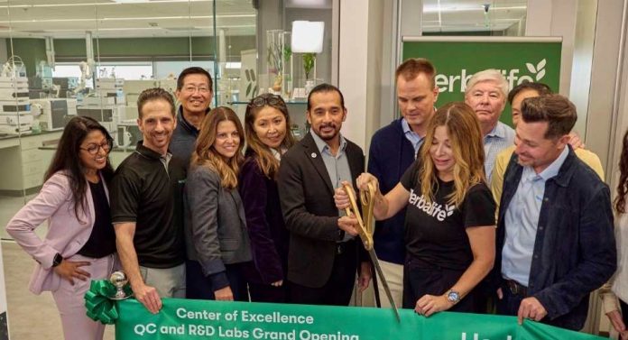 Herbalife impulsa la innovación global en nutrición con un nuevo Centro de Excelencia de última generación Herbalife impulsa la innovación global en nutrición con un nuevo Centro de Excelencia de última generación