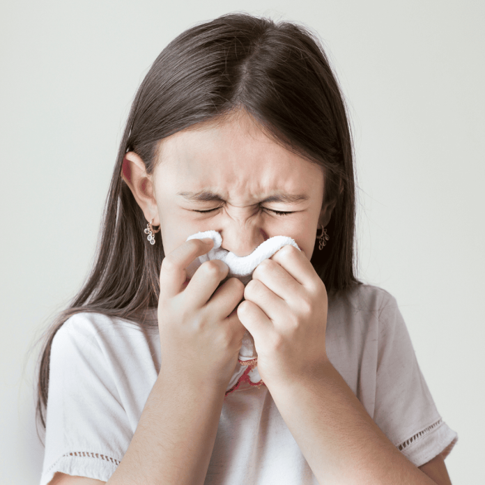 Hospital Roberto del Río refuerza atención integral para niños y niñas con rinitis alérgica en temporada de primavera (1)