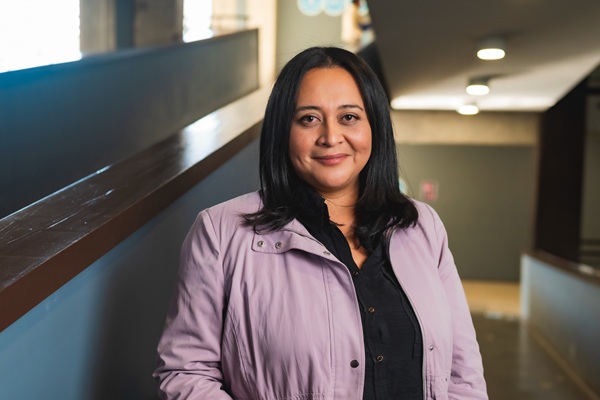 Paula Espinoza, académica de la carrera de Enfermería de U. Andrés Bello, sede Concepción Paula Espinoza, académica de la carrera de Enfermería de U. Andrés Bello, sede Concepción