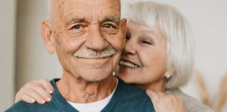 Personas mayores deben bañarse dos veces por semanas