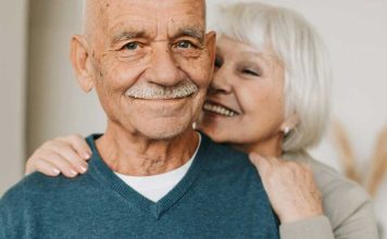 Personas mayores deben bañarse dos veces por semanas