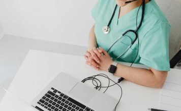 Receta Electrónica del Minsal Receta Electrónica del Minsal supera las 10 millones de emisiones y ha beneficiado a más de 2 millones de pacientes