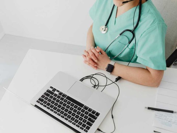 Receta Electrónica del Minsal supera las 10 millones de emisiones y ha beneficiado a más de 2 millones de pacientes