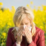 ¿Resfrío o alergia? Cómo aprender a diferenciarlos y evitar tratamientos innecesarios ¿Resfrío o alergia? Cómo aprender a diferenciarlos y evitar tratamientos innecesarios