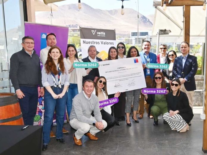 Veltis Latam recibe Sello Iguala Conciliación por promover la equidad de género y la conciliación laboral, personal y familiar Veltis Latam recibe Sello Iguala Conciliación por promover la equidad de género y la conciliación laboral, personal y familiar