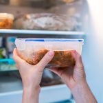 Cuando las sobras de las fiestas se alargan, restablezca sus hábitos alimenticios para el nuevo año Cuando las sobras de las fiestas se alargan, restablezca sus hábitos alimenticios para el nuevo año