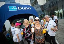 Personas mayores promediaron más de 7 mil pasos diarios durante el ciclo 2025 del Programa Caminatas Bupa