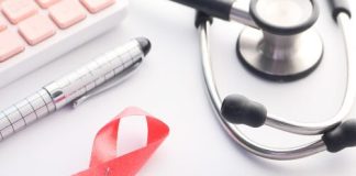 Día Mundial de la Prevención del VIH: Expertos refuerzan llamado a la doble protección para evitar infecciones de transmisión sexual