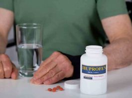 Ibuprofeno: Riesgos y efectos secundarios de su uso frecuente o sin supervisión médica Ibuprofeno: Riesgos y efectos secundarios de su uso frecuente o sin supervisión médica