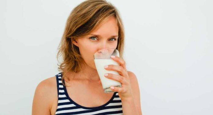 ¿Por qué los lácteos suelen generar malestares digestivos en la adultez